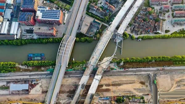 杭绍台高速绍兴城区段在建桥梁局部垮塌